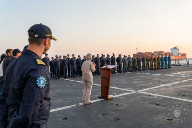 وفد أوروبي يزور منطقة عمليات أسبيدس ويرافق فرقاطة إيطالية في البحر الأحمر