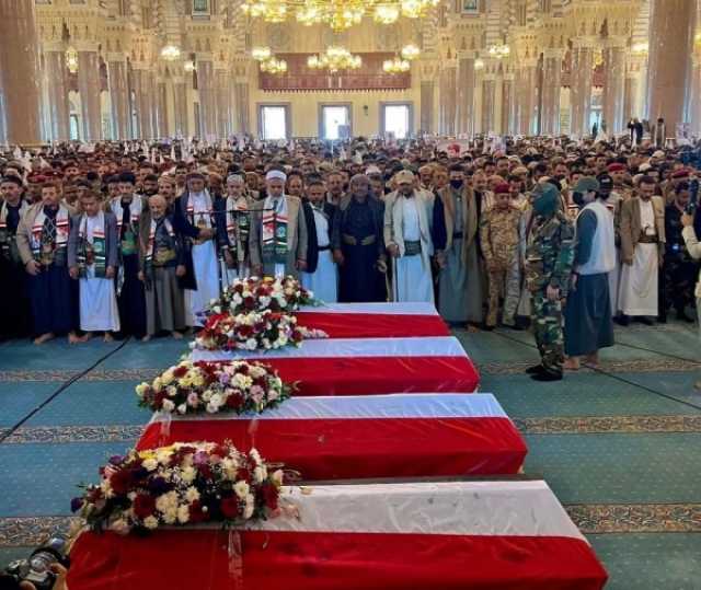 الحوثيون يشيعون جثمان رئيس أركان قواتهم في صنعاء