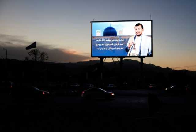 عبدالملك الحوثي.. آخر زعيم مسلح في العالم العربي متوارٍ ومتحدٍّ (ترجمة خاصة)