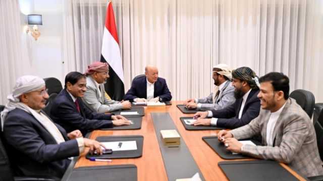 فوضى تنازع الصلاحيات تعصف بمجلس القيادة الرئاسي في اليمن