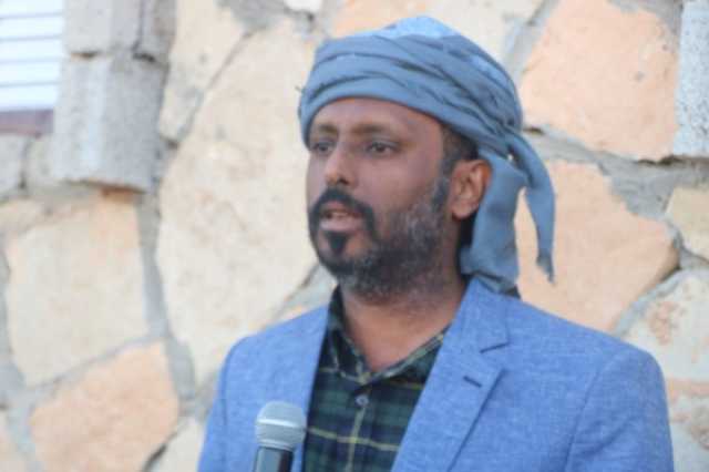 بن حبريش يدعو للنضال في حضرموت ويكشف استخدام الانتقالي للمسيرات ضد قواته