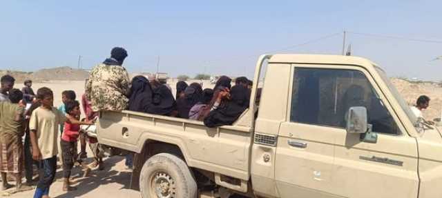 قوات طارق صالح تختطف المتسولات في الخوخة بمحافظة الحديدة