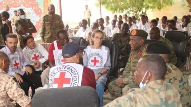 الجيش السوداني يسلم 30 أسيرا قاصرا من 'الدعم السريع' للصليب الأحمر