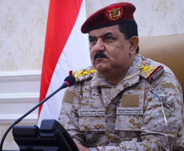وزير الدفاع: الحرب قامة لا محالة والجيش مستعد لها وإيران تواصل تهريب السلاح للحوثيين