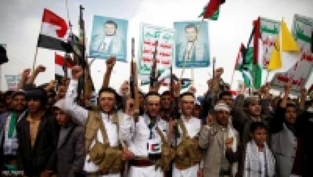 شركة شحن دولية تؤكد عدم عودتها إلى خليج عدن قريبا