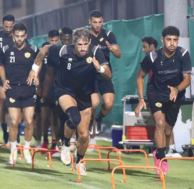 العرب تلقي الأضواء على طموحات واستعدادات الأندية