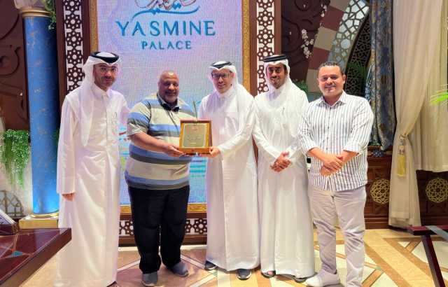 لجنة الإعلام تكرم مصطفى عبدالله
