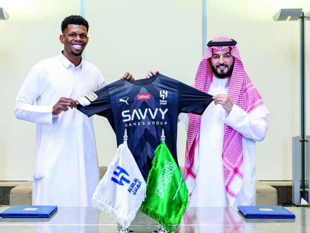 الهلال يتعاقد مع الربيعي