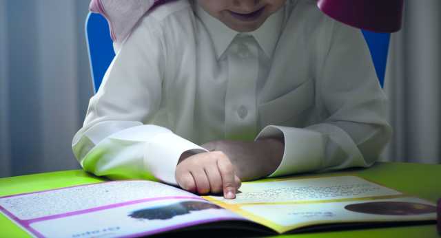 العرب تستطلع الآراء حول الأزمة.. عدد الكُتَّاب يزداد وعدد القراء ينهار!