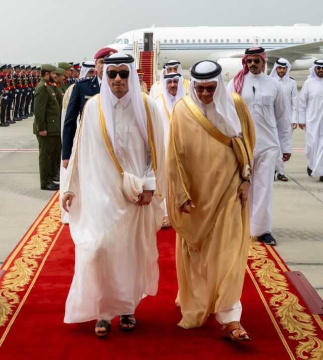 رئيس مجلس الوزراء وزير الخارجية يصل المنامة