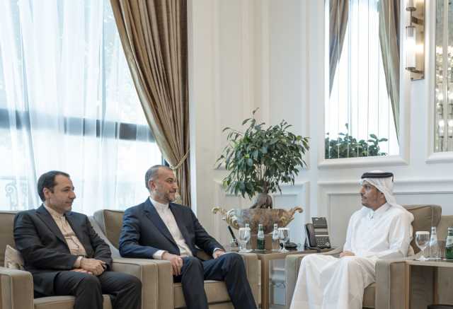  رئيس مجلس الوزراء وزير الخارجية يستقبل وزير الخارجية الإيراني