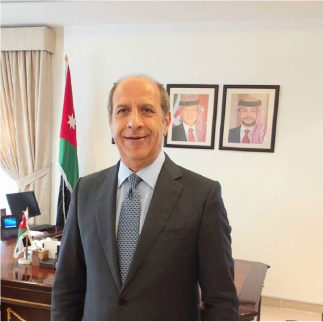 'كأس آسيا قطر 2023'.. السفير الأردني لدى الدولة : وصول منتخبي قطر والأردن لنهائي كأس آسيا إنجاز للكرة العربية