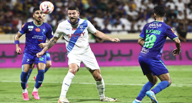 في الجولة الـ 29 من دوري روشن.. الهلال يواجه الفتح.. والاتحاد يصطدم بالشباب