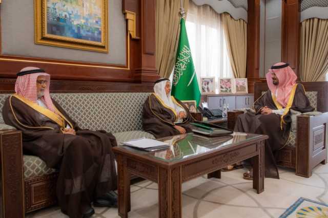 أمير المدينة يطلع على برامج وأنشطة جمعية السكري السعودية الخيرية