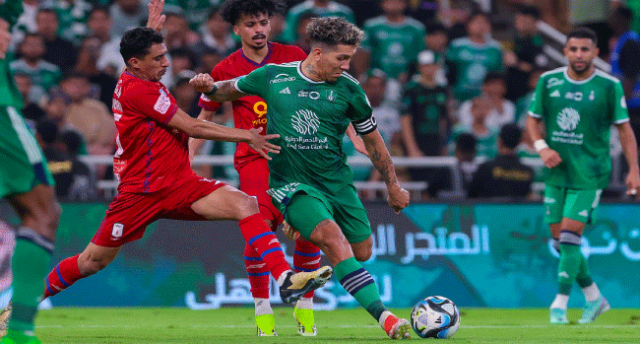 بختام الجولة الـ 32 من دوري روشن.. الهلال يرفض الهزيمة.. والأهلي يضمن نخبة آسيا والسوبر