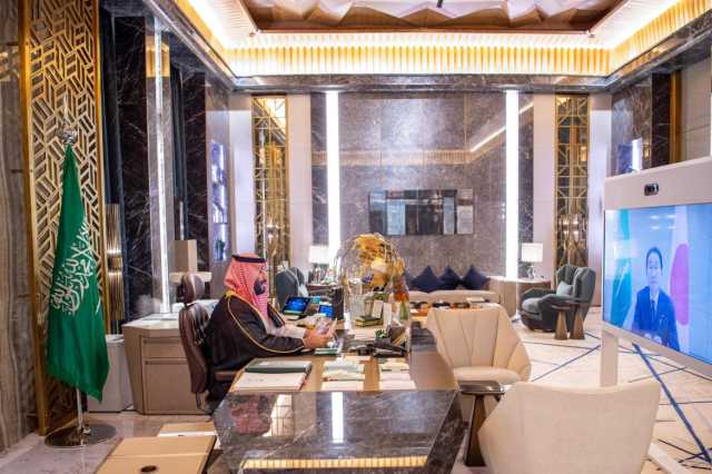 ولي العهد‬⁩ يؤكد استمرار المملكة في إمداد اليابان بالنفط الخام