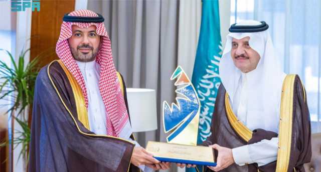 اطلعا على برامج صندوق «الموارد البشرية».. أمير الشرقية ونائبه يثمنان دعم القيادة لأبناء وبنات الوطن
