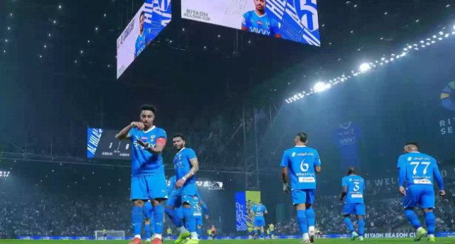 الهلال يتمسك بالتتويج في المملكة أرينا