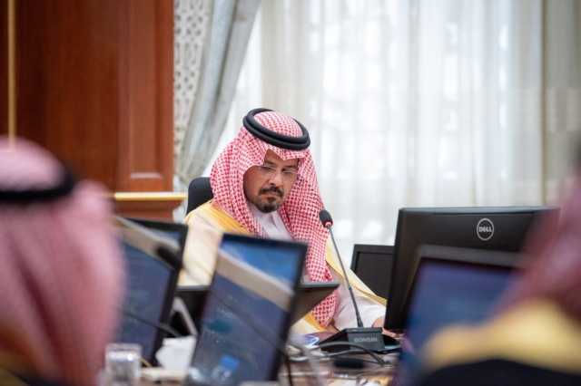 أمير المدينة يطلع على مستوى التقدم في مؤشرات البنية التحتية الرقمية بالمنطقة