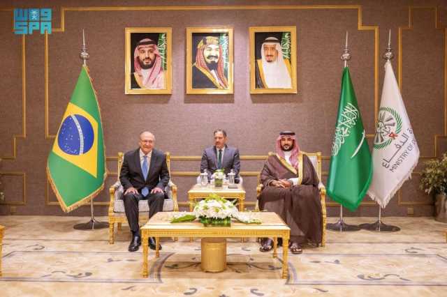 وزير الدفاع يلتقي نائب الرئيس البرازيلي ويوقّعان مشروع اتفاقية بين حكومتي البلدين للتعاون في مجال الدفاع