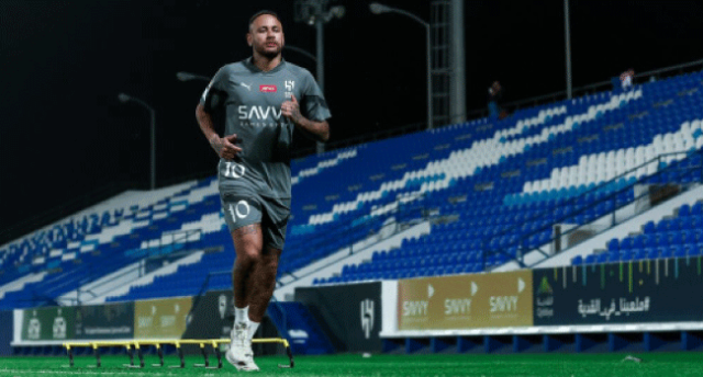 نيمار لن يغادر للمعسكر مع الهلال