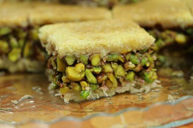 طريقة عمل الكنافة البلورية بالفستق