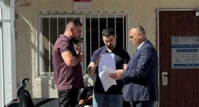 الاحتلال يبعد وزير القدس ويواصل الاعتقالات