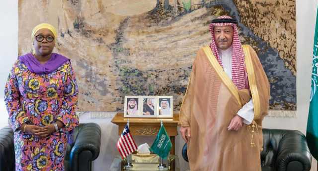 تتصل بتعزيز العلاقات.. خادم الحرمين الشريفين يتلقى رسالة من رئيس ليبيريا