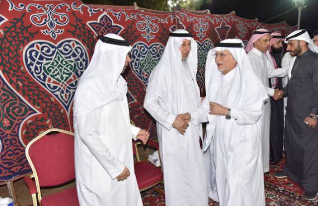 مسؤولون وأعيان يواسون أسرتي عبدالغني وسمسم في فقيدهم سامي