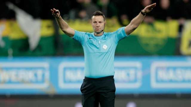 بمثابة مكافأة”.. مفاجأة حول حكم الـ(VAR) في مباراة إنتر ميلان وبرشلونة