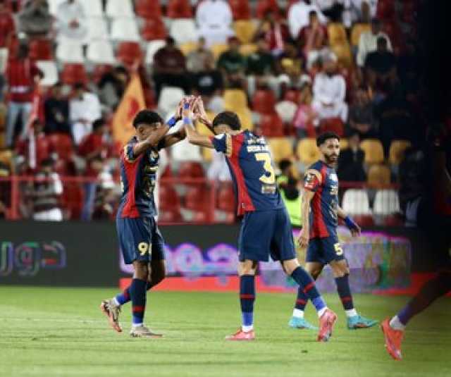 الرائد يخسر أمام ضمك ويودع ” روشن”