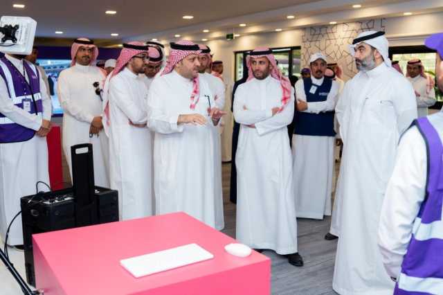 وزير الاتصالات يتفقد ميدانيًا جاهزية القطاع التقني وشبكات الاتصالات لتقديم تجربة حج استثنائية لضيوف الرحمن