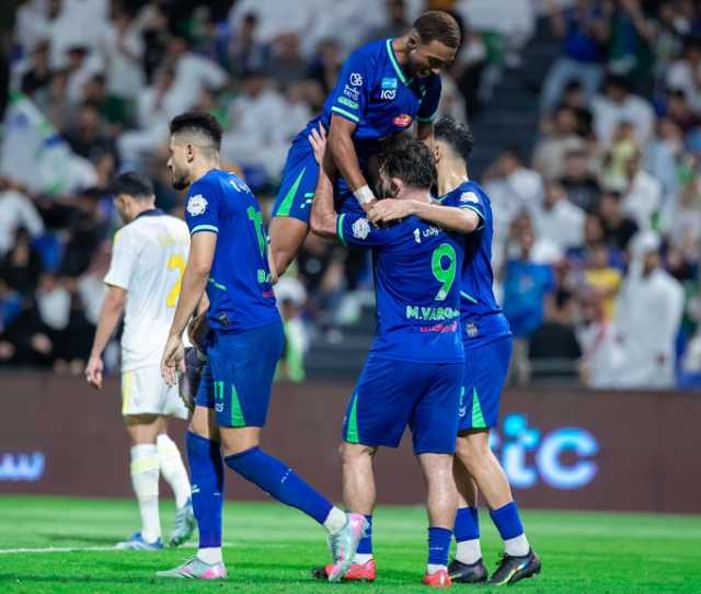 شاهد| الفتح يقلب الطاولة على النصر بثلاثية