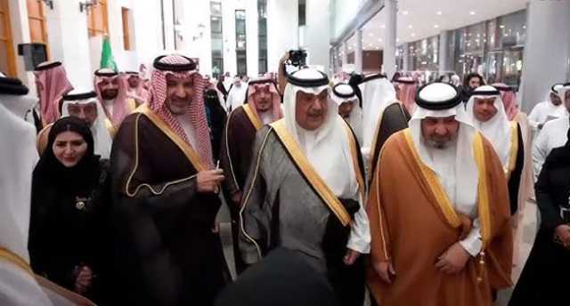نظمت المعرض جمعية جفست في مكتبة الملك فهد.. جائزة «كلمات البدر وعدسة الفيصل».. إبداع ينطق بالشفافية