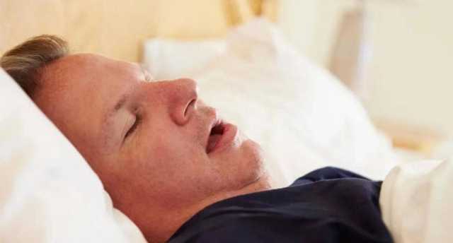 انقطاع النفس أثناء النوم يهدد بالزهايمر