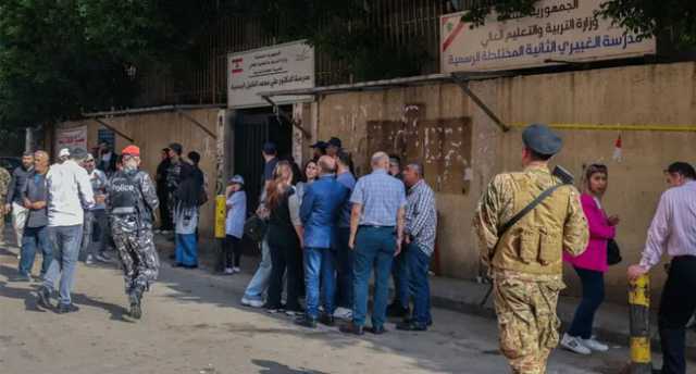 انطلاق الانتخابات يفتح الجدل حول سلاح حزب الله.. لبنان يصوت فوق أنقاض الدمار