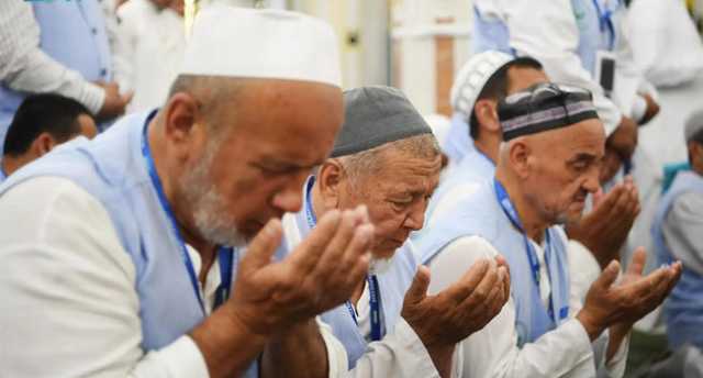 “نسك” يمكِّن الزوار من أداء الصلاة في الروضة الشريفة