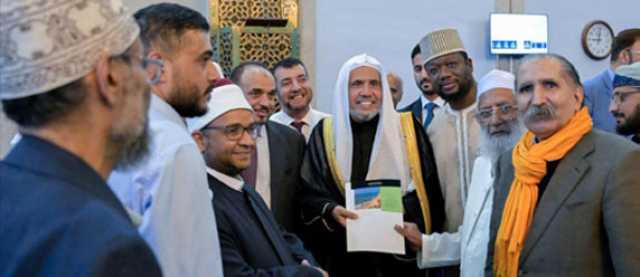 أكد أهمية مناهج التعليم الديني.. العيسى يشدد: تحصين الشباب المسلم من الأفكار الدخيلة على “الاعتدال”
