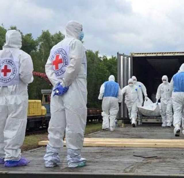 ضمن اتفاق سابق بين البلدين.. أوكرانيا تتسلم 1200 جثة من روسيا