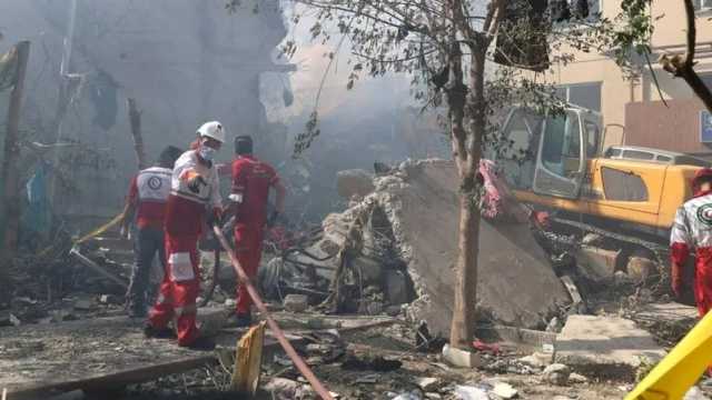التصعيد العسكري يتصاعد.. الحرس الثوري يستهدف 3 قواعد إسرائيلية وتل أبيب ترد بغارات على طهران
