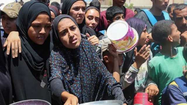 بريطانيا تدرس فرض عقوبات على إسرائيل.. السعودية ترفض منع المساعدات واستهداف المدنيين الفلسطينيين
