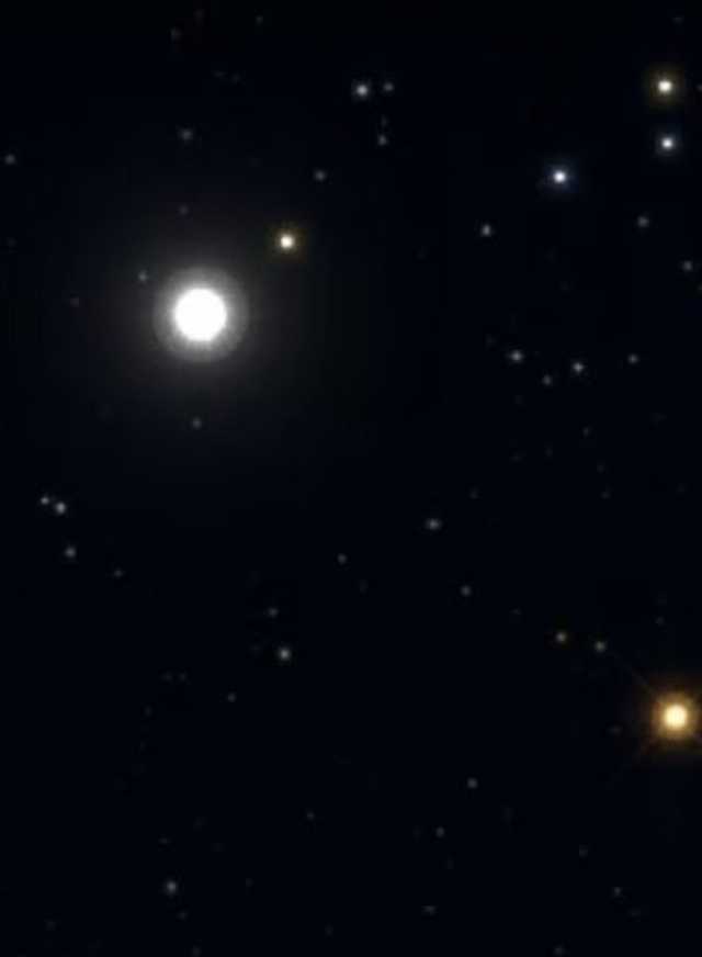 مشهد فلكي نادر يزين سماء السعودية فجر اليوم