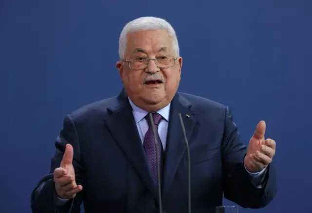 الرئيس الفلسطيني يدعو المجتمع الدولي للضغط على الاحتلال لوقف عدوانه على قطاع غزة
