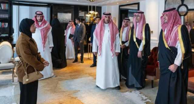 وزير الداخلية يلتقي منسوبي الوزارة المبتعثين في بريطانيا