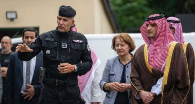 وزير الداخلية يطلع على “العمليات الأمنية” لشرطة باريس