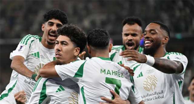 عزز صفوفه بالخيبري.. الأهلي يشارك في السوبر بديلاً للهلال