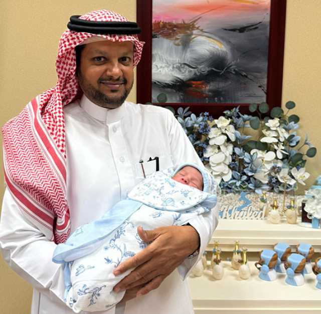 الزميل خالد يحتفل بحفيده الأول   