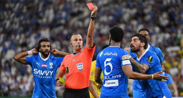 اتحاد القدم يعلن آلية وتكاليف الاستعانة بحكام أجانب