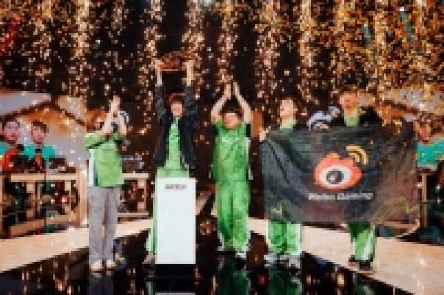 فريق Weibo Gaming الصيني يحقق البطولة 19 ضمن كأس العالم للرياضات الإلكترونية 2025 من خلال منافسات Team Fight Tactics