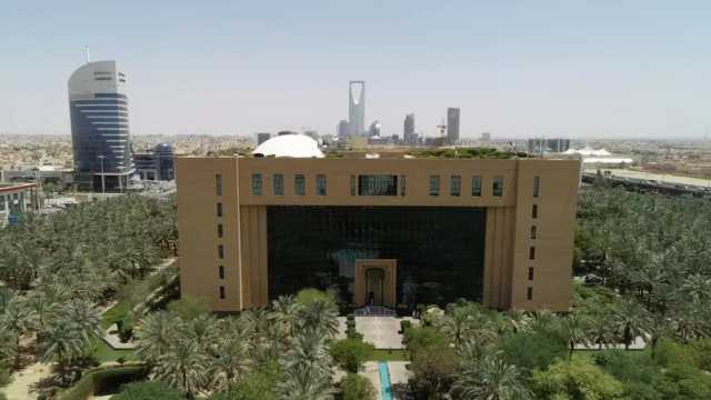 إغلاق فروع منشأة غذائية احترازياً بسبب التسمم